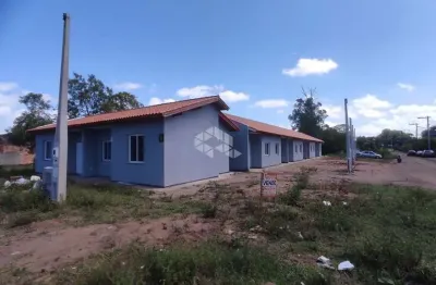 Casa à venda com 2 quartos e 1 vaga no bairro pedras brancas em guaiba