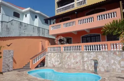 Casa de alto padrão no parque do carmo com 5 quartos e piscina