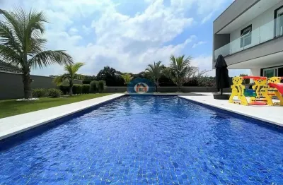 Casa alto padrão com 4 suítes, piscina e vista panorâmica - acabamento premium e total privacidade