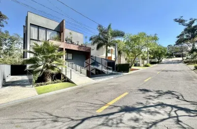 Luxo e localização no reserva do vianna! 4 suítes, home-office, automatizada? na rua do shopping granja viana!?