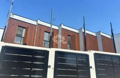 Sobrado alto padrão 100m² na vila ré - 3 suítes, quintal com espaço gourmet preparado e 2 vagas