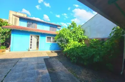 Casa com 2 quartos à venda na Rua dos Sabiás, 83, Igara, Canoas