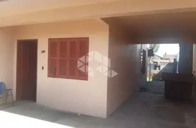 Casa 121m² 02 dormitórios, 02 vagas no bairro centro, em canoas
