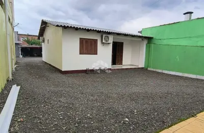 Casa com 2 quartos à venda na Rua Florianópolis, 4710, Mathias Velho, Canoas