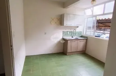 Apartamento de 3 dormitórios com vaga de garagem próximo a baltazar