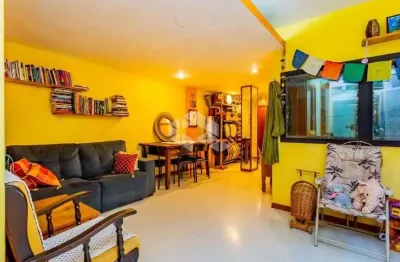 Apartamento térreo de 2 quartos com terraço na cidade baixa próximo a redenção, ufrgs e santa casa