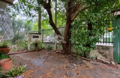 Casa comercial/residencial, 247.57 m² privativos, quartos, 2 banheiros com pátio e garagem, bairro são geraldo, porto alegre/rs