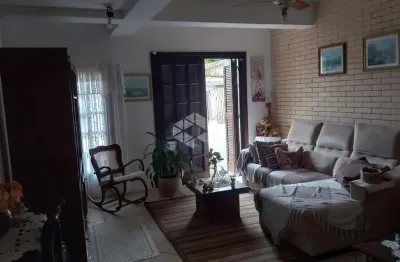 Casa com 3 quartos à venda na Rua Florença, 920, Parque Santa Fé, Porto Alegre