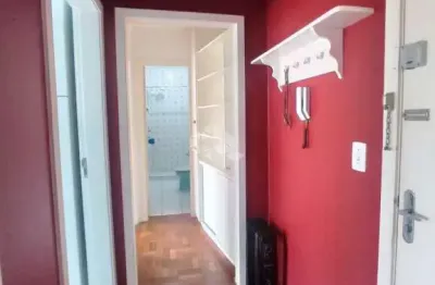 Apartamento mobiliado à venda com 1 dormitório/quarto, 1 box/vaga de garagem no bairro higienópolis, zona norte de porto alegre/rs.