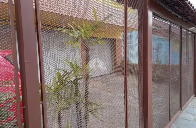 Apartamento com 2 quartos à venda na Rua Cristóvão Pereira, 391, Passo da Areia, Porto Alegre