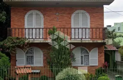 Torrando sobrado com 3 quartos com 202 m², livre das enchentes