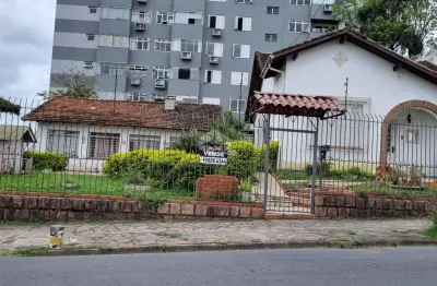 Casa de esquina, à venda, 4 quartos, piscina, jardim, no bairro aparício borges, porto alegre/rs