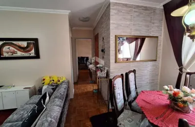 Lindo apartamento à venda reformado com bom gosto de dois dormitorios, bem localizado no jardim leopoldina.