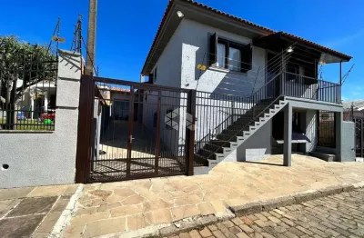 Casa de dois pavimentos à venda no bairro vila gaúcha