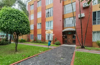 Apartamento 3 quartos 2º andar,  para reforma no bairro navegantes