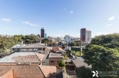 Apartamento 02 dormitórios com box duplo próximo a sogipa