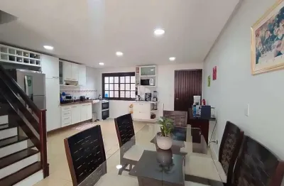 Casa semi mobiliada à venda, ecoville, 3 quartos com suíte, lavabo, 3 vagas de garagem.