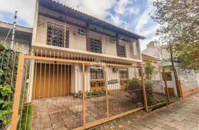 Casa com 5 quartos à venda na Rua Portugal, 475, São João, Porto Alegre