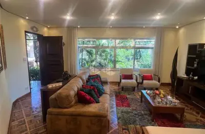 Casa residencial pronta para morar no parque jabaquara, são paulo - 3 quartos, 1 suíte, 4 vagas de garagem, 225m²
