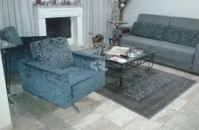 Casa de 433m² no brooklin com 4 suítes, 6 banheiros, escritório particular e 3 vagas. à venda por 2.180.000,00