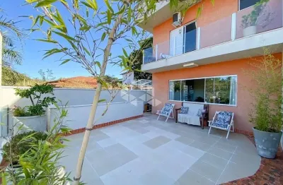 Casa à venda no bairro jardim paulista em atibaia, localização privilegiada.