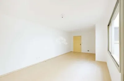 Apartamento 2 dormitórios, 1 vaga de garagem, no bairro higienópolis, em porto alegre.