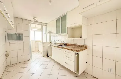 Apartamento de 3 dormitórios, sendo 1 suíte e 2 vagas, no  São Geraldo, Porto Alegre