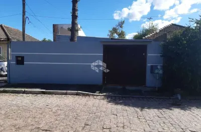 Casa com 2 quartos à venda na Avenida Ernesto Neugebauer, 347, Humaitá, Porto Alegre