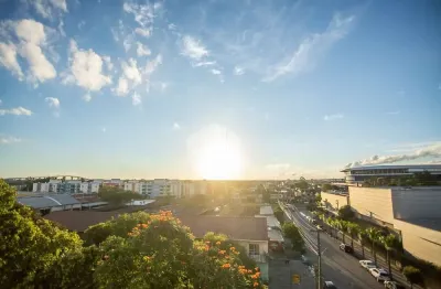Apartamento á venda de 3 dormitórios. linda vista pana o guaíba. no bairro humaitá.