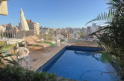 Cobertura com 4 dormitórios 2 vaga  no Bairro Higienópolis, em Porto Alegre