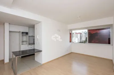 Apartamento com 2 dormitórios com suíte, 1 vaga de garagem à venda no bairro são joão, porto alegre