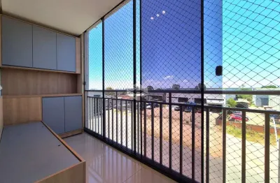 Apartamento 3 dormitórios, sendo 1 suíte, andar alto, excelente posição do sol, vista livre, móveis planejados em excelente padrão.