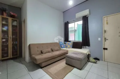 Apartamento de 1 dormitório e 1 vaga de garagem, no bairro humaitá, em porto alegre.