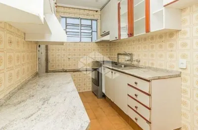 Apartamento com 2 dormitórios no bairro Humaitá em Porto Alegre!