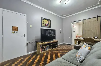 Apartamento garden de 2 dormitórios no bairro são joão em porto alegre.
