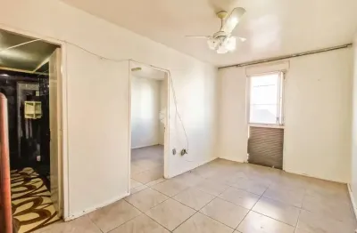 Apartamento com 1 dormitório, no bairro humaitá, em porto alegre.