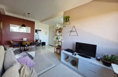 Apartamento de 2 dormitórios e 1 vaga de garagem, no bairro humaitá, em porto alegre.