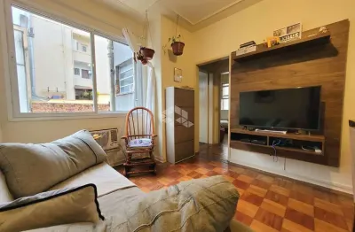 Apartamento 2 dormitórios, com elevador no bairro santa cecilia, porto alegre