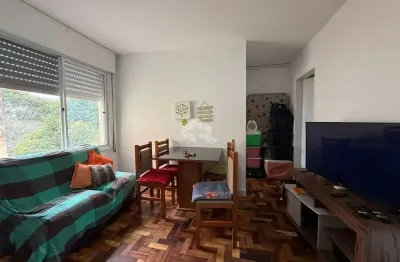 Apartamento de 1 dormitório, no bairro humaitá, em porto alegre.