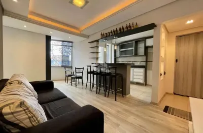 Apartamento de 2 dormitórios, no bairro floresta, em porto alegre.
