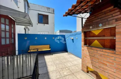 Apartamento de 2 dormitórios, no bairro são geraldo, em porto alegre.