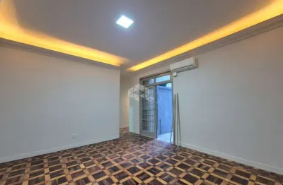 Apartamento de 2 dormitórios com 1 vaga de garagem, no bairro higienópolis, em porto alegre.