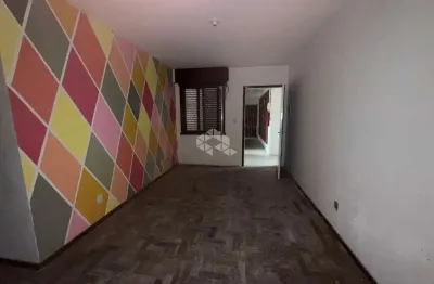 Apartamento de 3 dormitórios com 1 vaga de garagem, no bairro humaitá, em porto alegre.