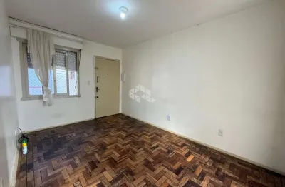 Apartamento de 2 dormitórios, no bairro humaitá, em porto alegre.