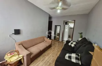 Apartamento de 2 dormitórios, no bairro Humaitá, em Porto Alegre.