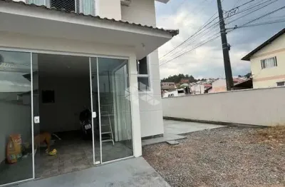 Casa sobrado de 2 dormitorios no bairrobela vista-palhoça/sc