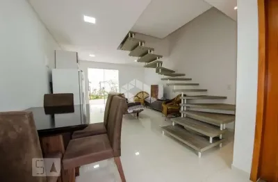 Casa com 2 suites,uma das suites com sacada no bairro rio vermelho-florianopolis/sc