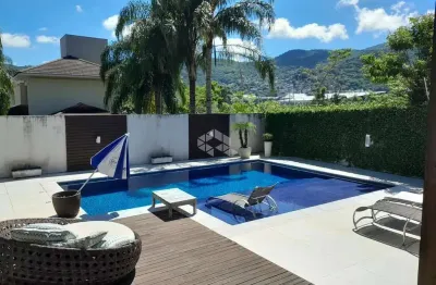 Casa de 3 dormitórios no bairro joão paulo  florianópolis /sc