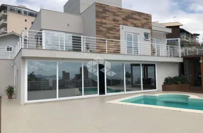 Casa de alto padrão 3 quartos agronômica - florianópolis/sc