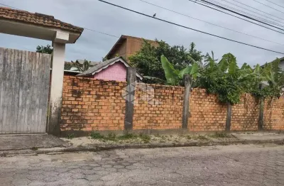 Terreno à venda na Rua Fidélis Govoni, 391, Campeche, Florianópolis